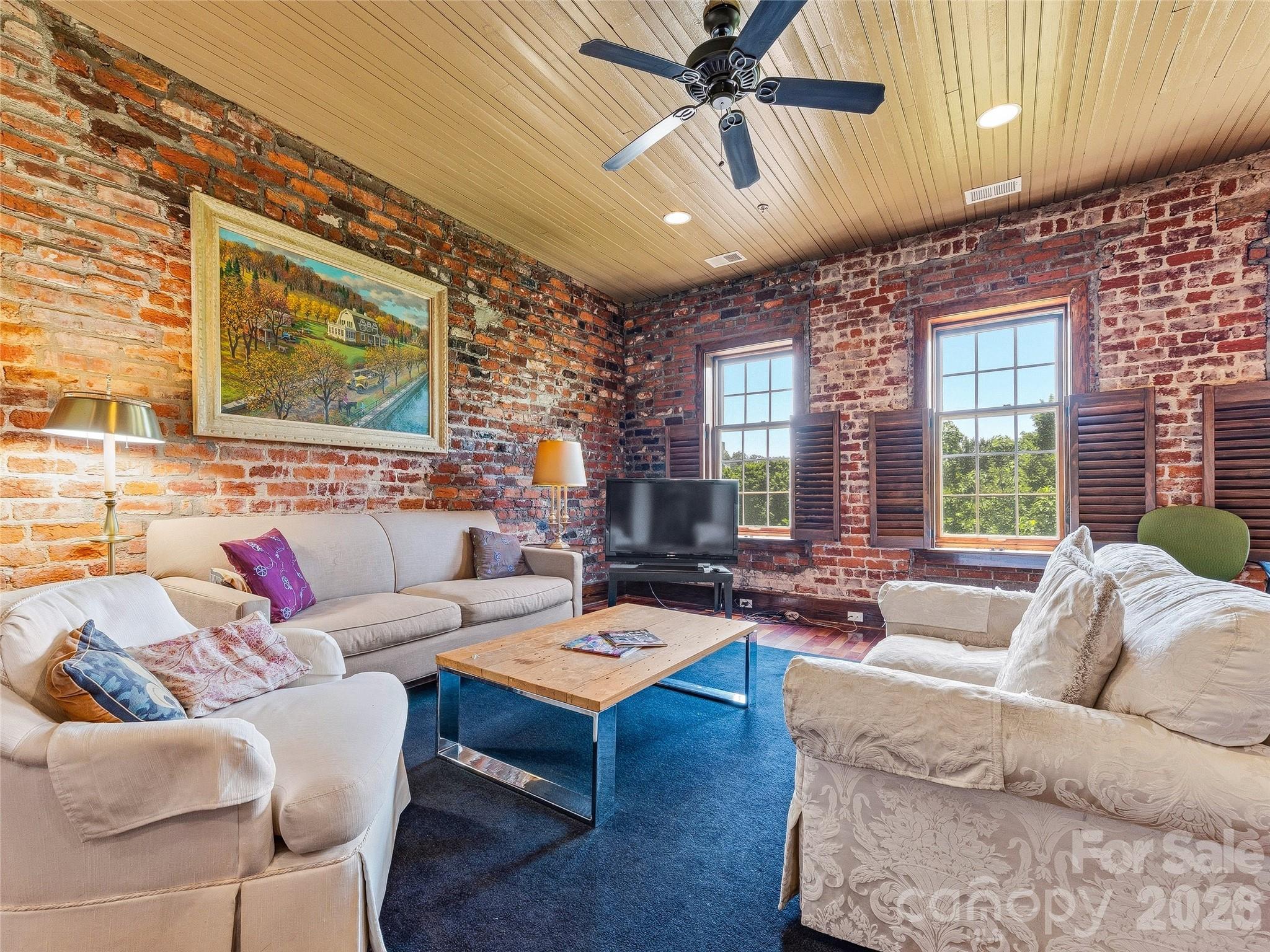 33 Patton Avenue 301