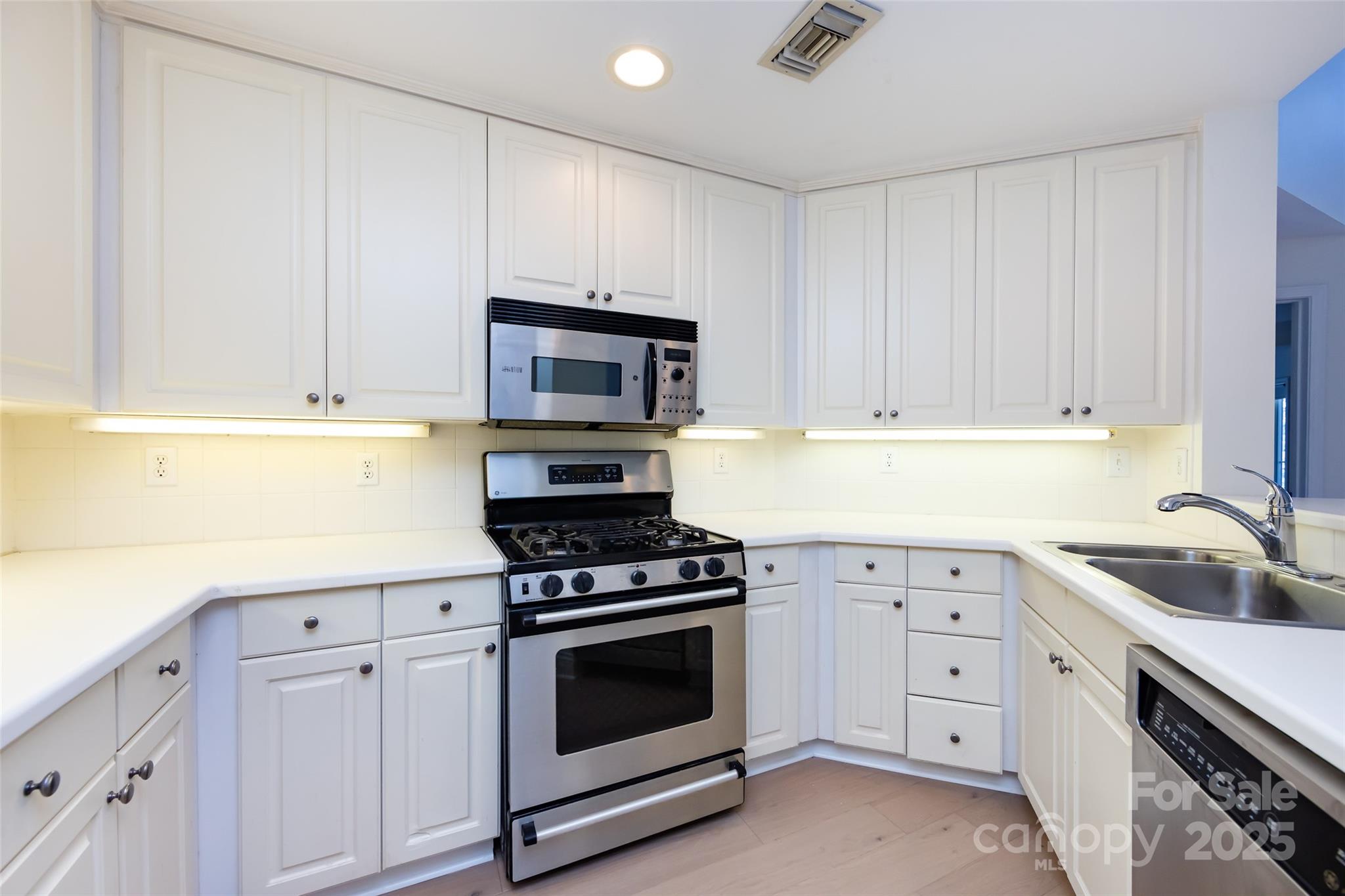 Jefferson Square - Residential