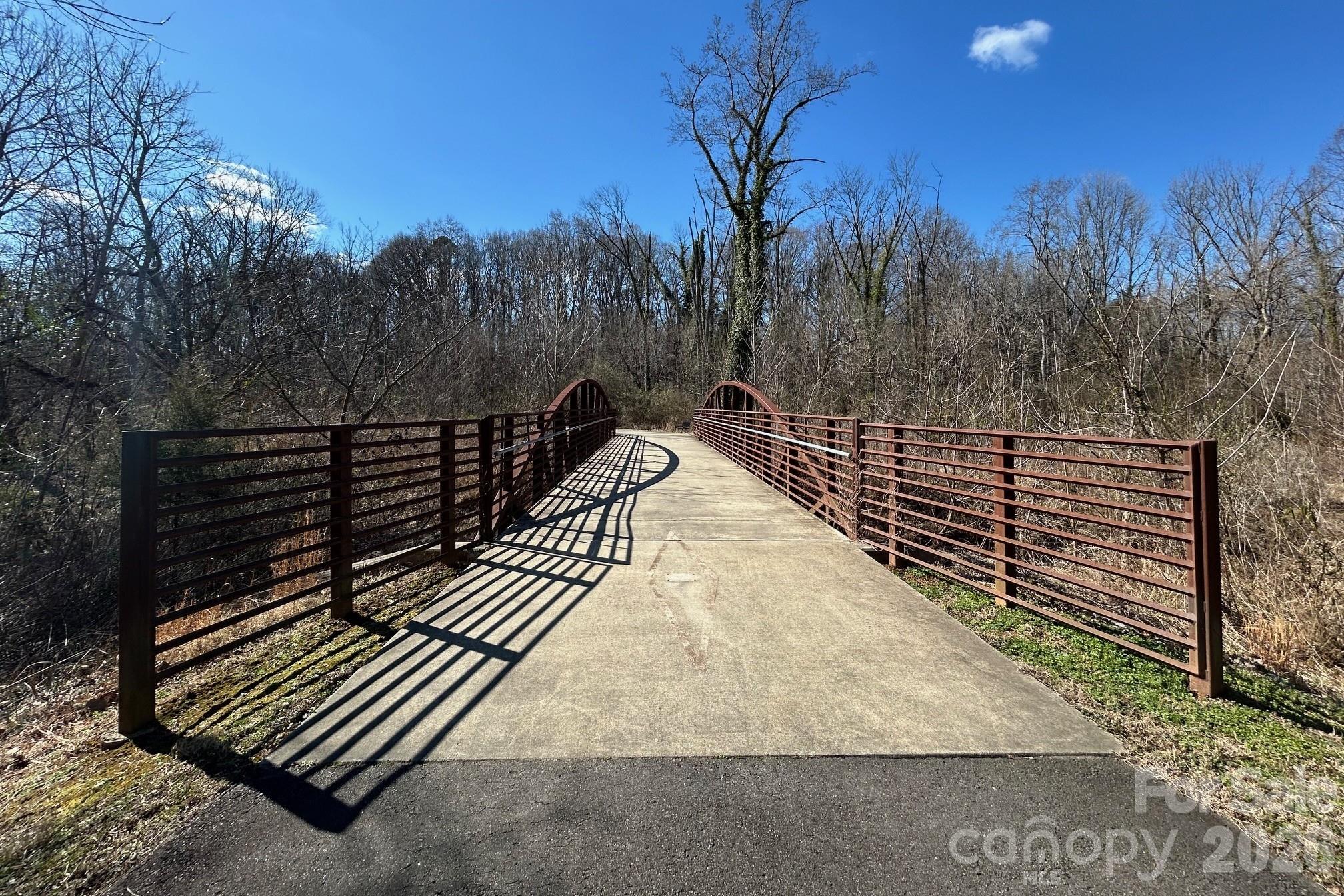 Knollwood Acres - Residential