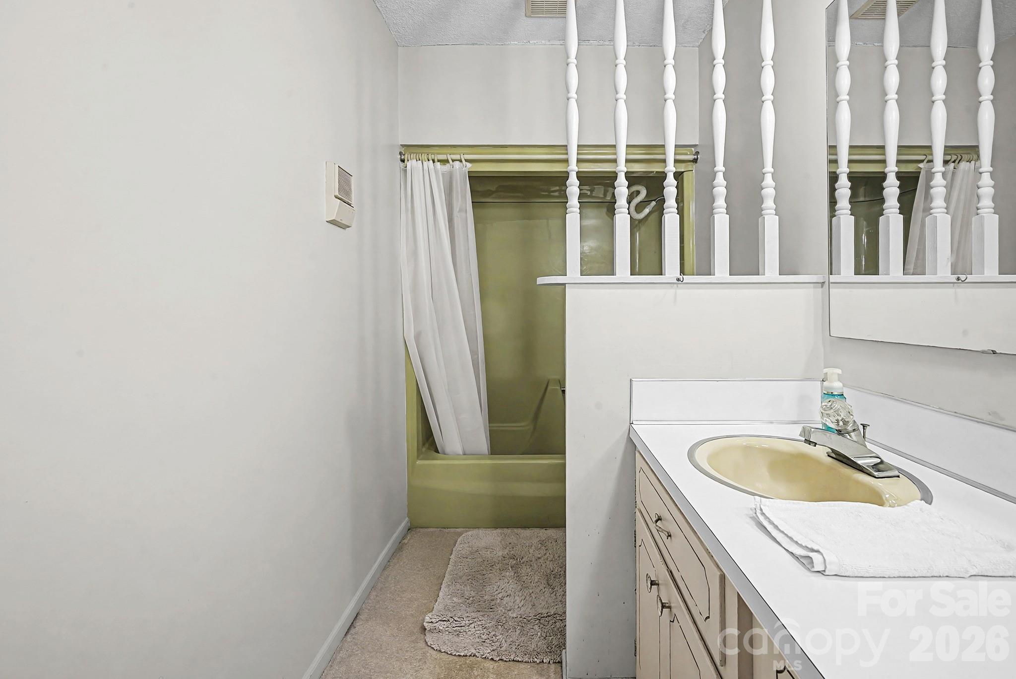 Knollwood Acres - Residential