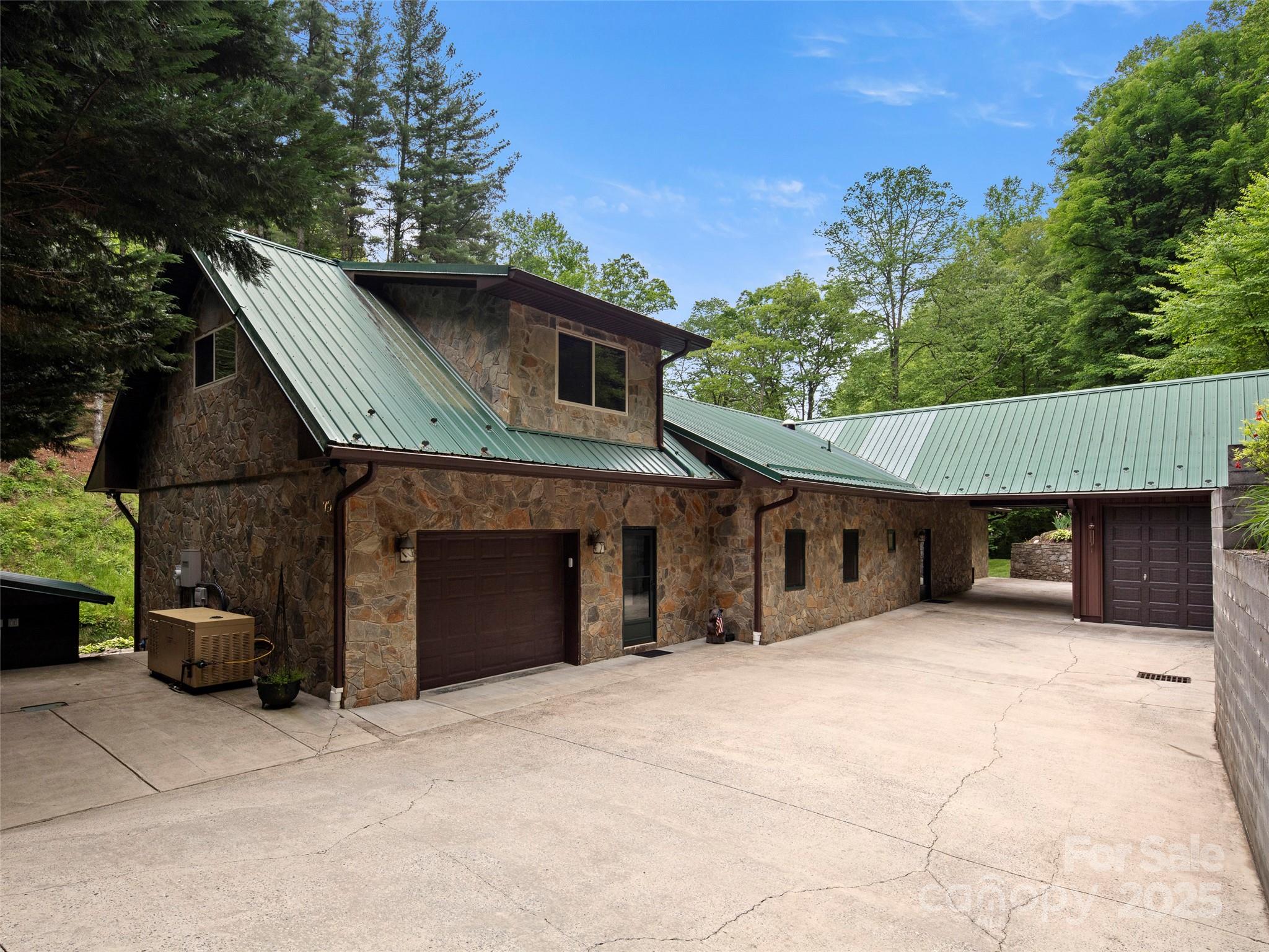 79 Ward Road