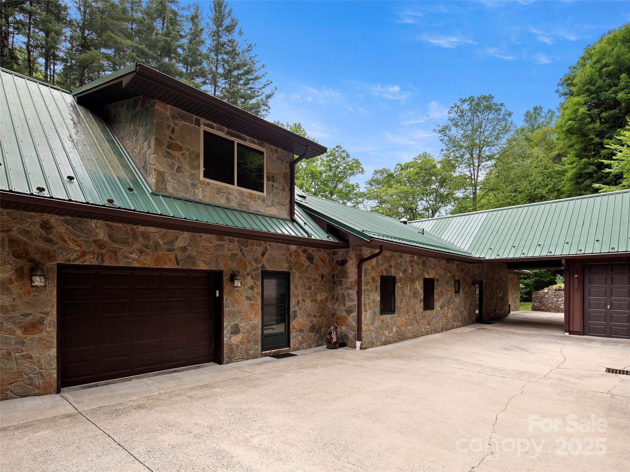 79 Ward Road