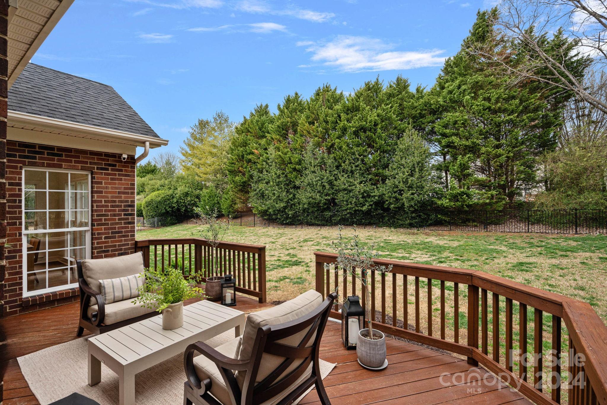 Hunter Oaks - Residential