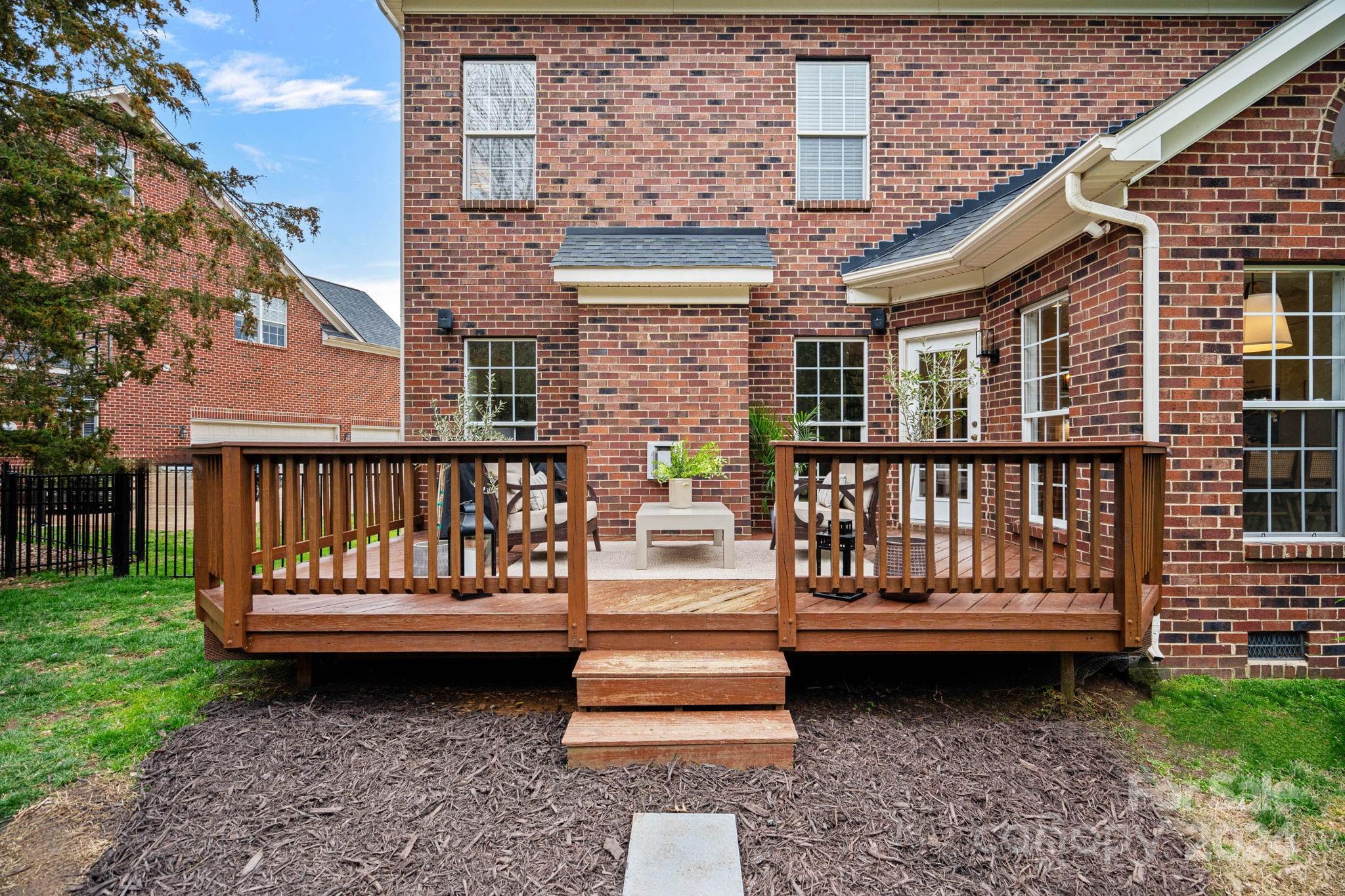 Hunter Oaks - Residential