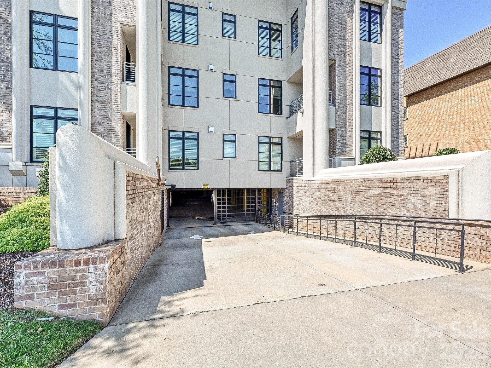 1333 Queens Road C3