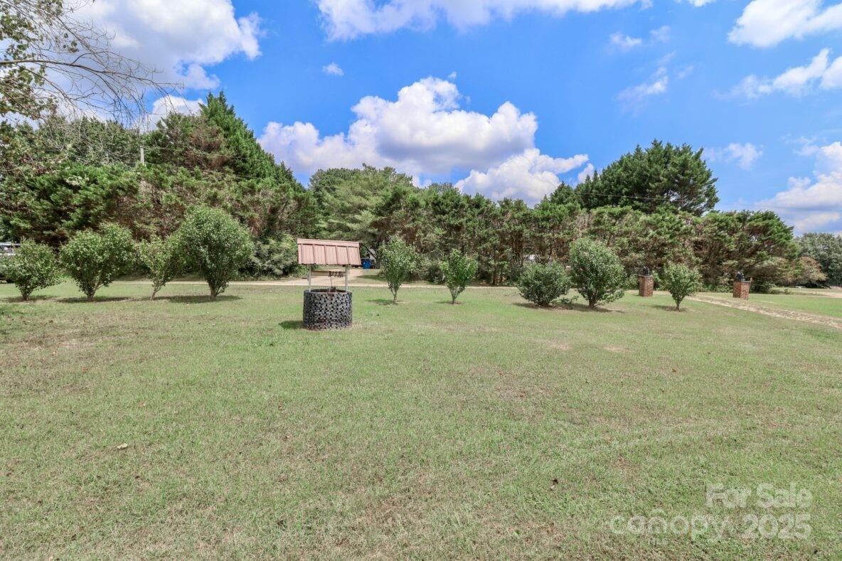 385 Deerchase Circle