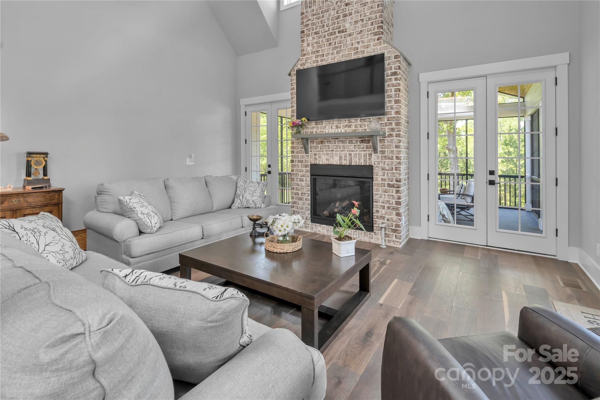 Davidson Pond - Residential