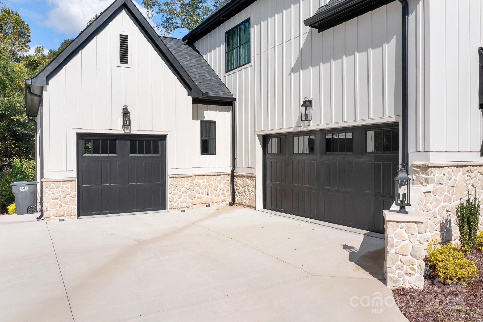 136 Castleview Lane