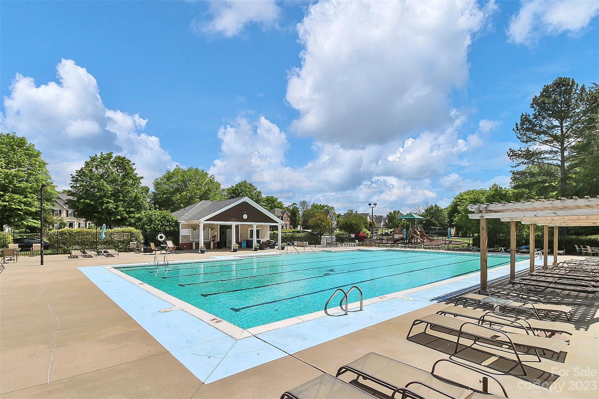 Curtis Pond - Residential