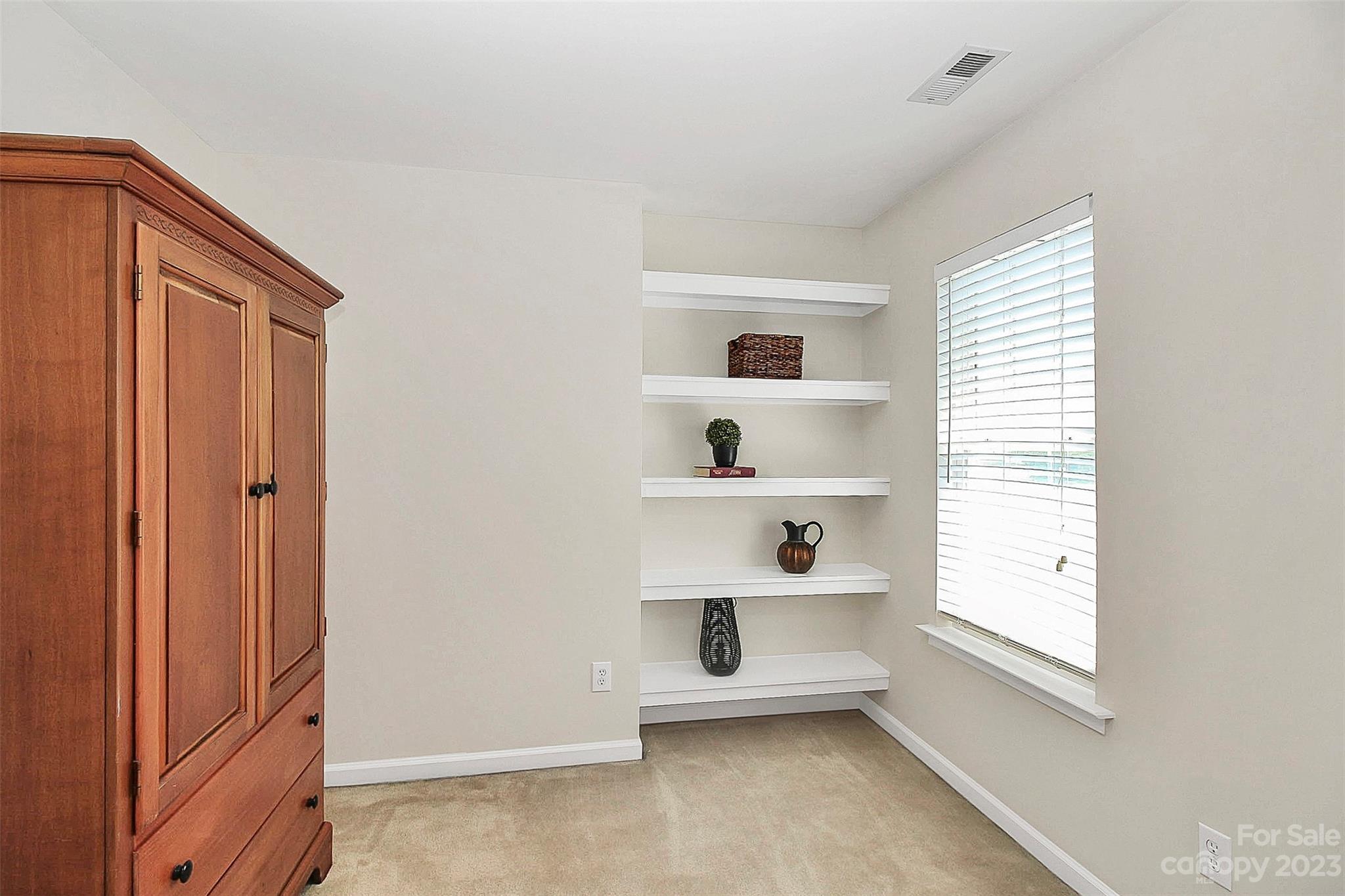 Curtis Pond - Residential