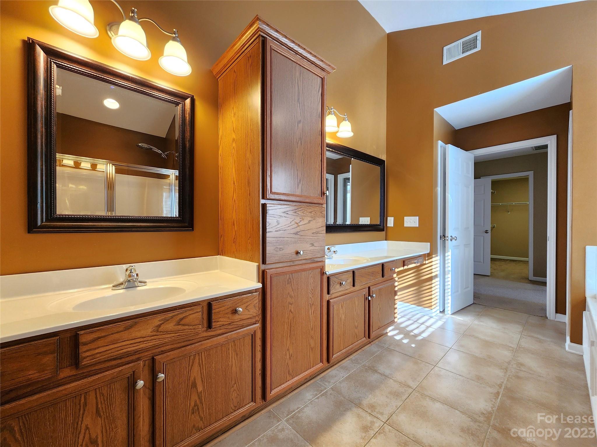 The Woodlands - Residential Lease
