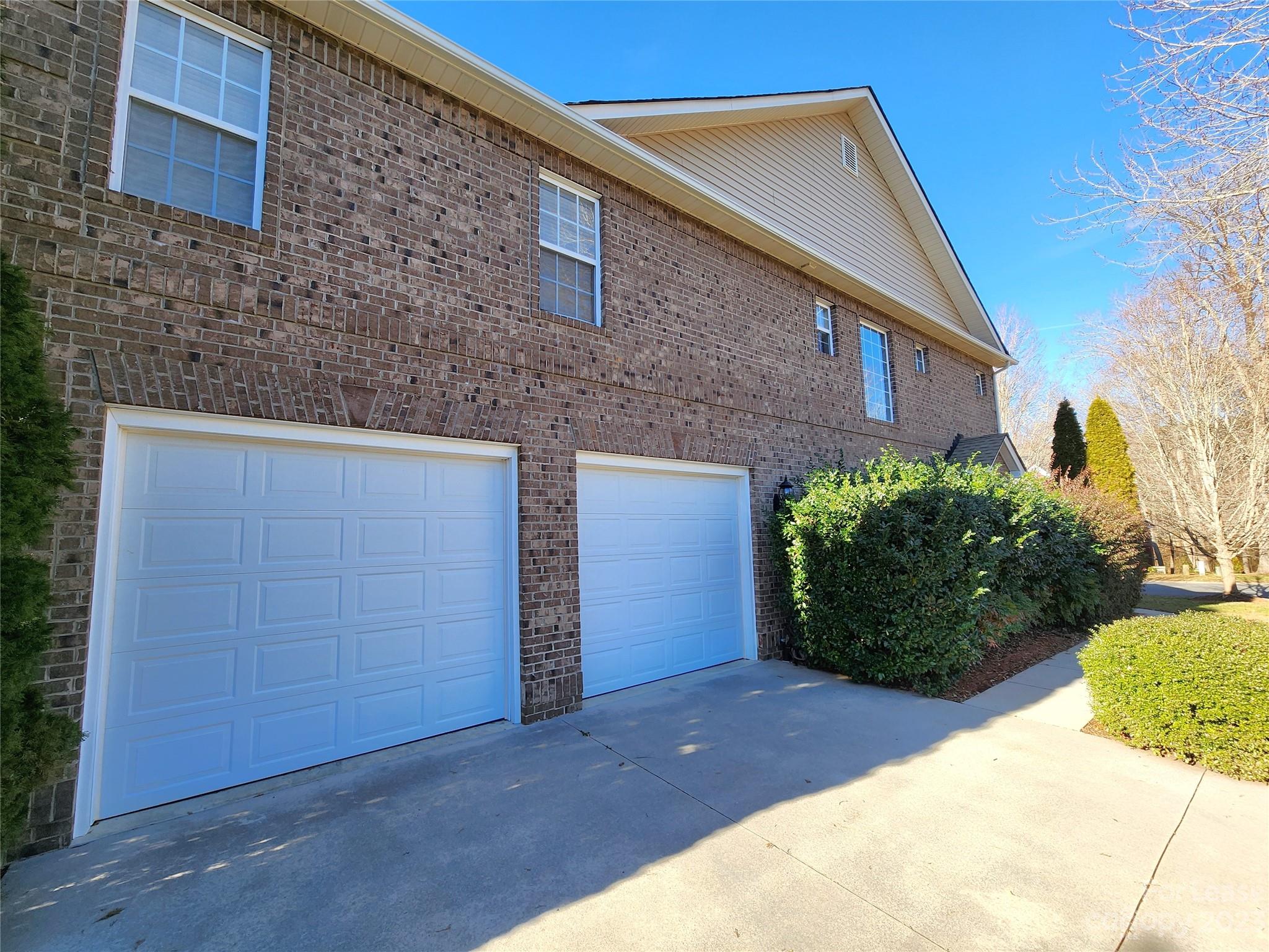 The Woodlands - Residential Lease