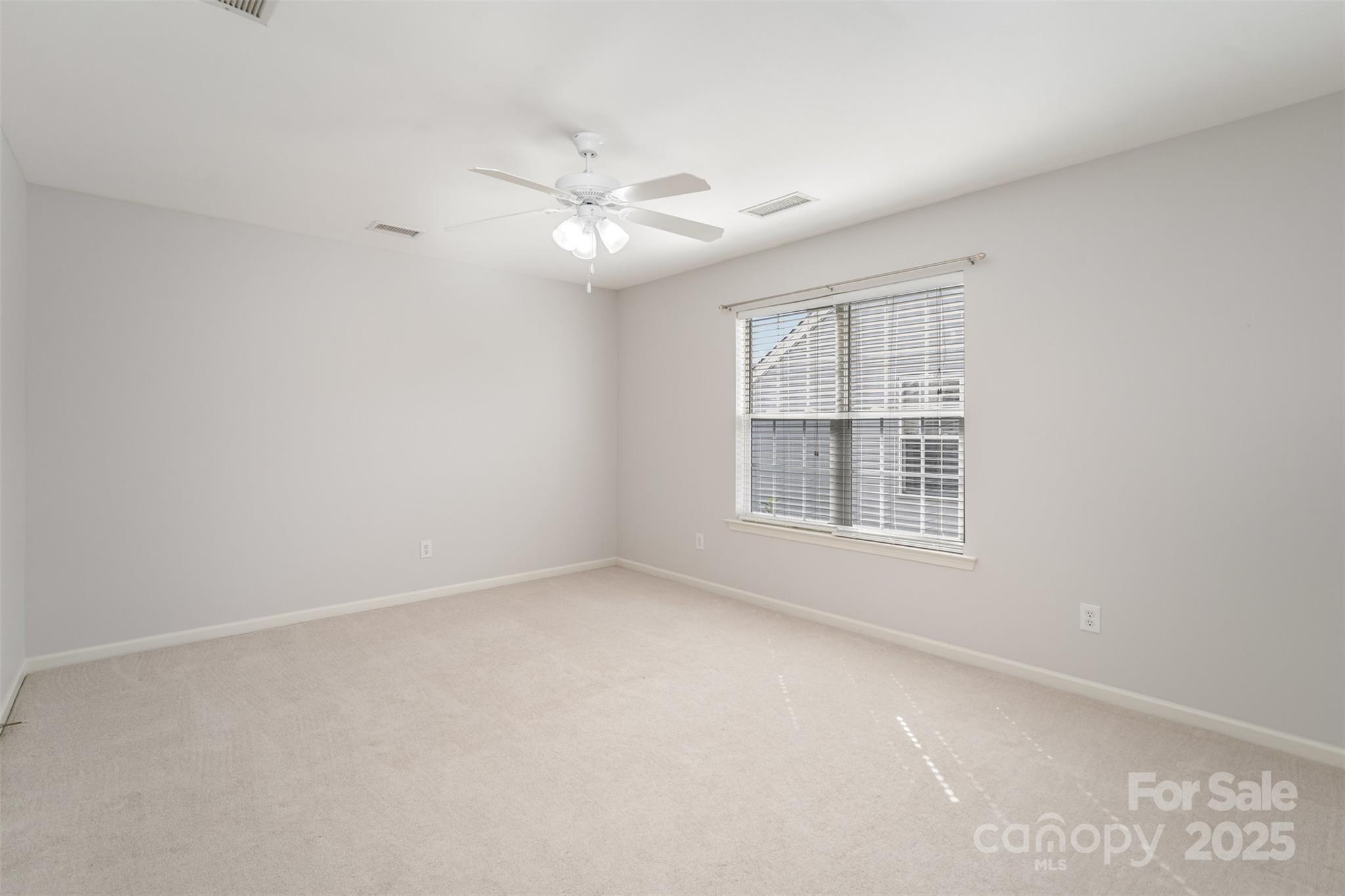 Charlotte, North Carolina 28277, United States, 3 Bedrooms Bedrooms, ,3 BathroomsBathrooms,Residential,Under Contract,216303