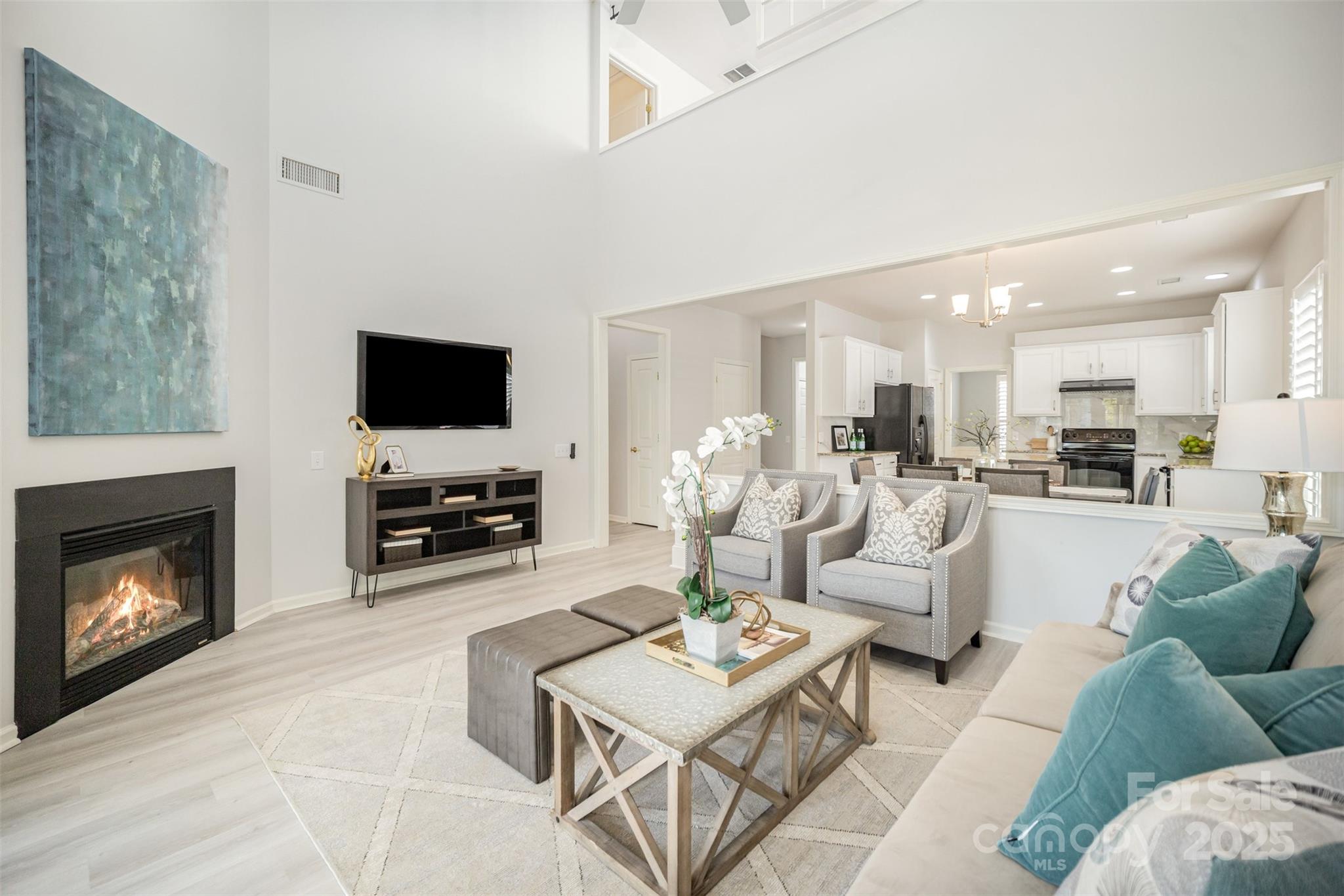 Charlotte, North Carolina 28277, United States, 3 Bedrooms Bedrooms, ,3 BathroomsBathrooms,Residential,Under Contract,216303