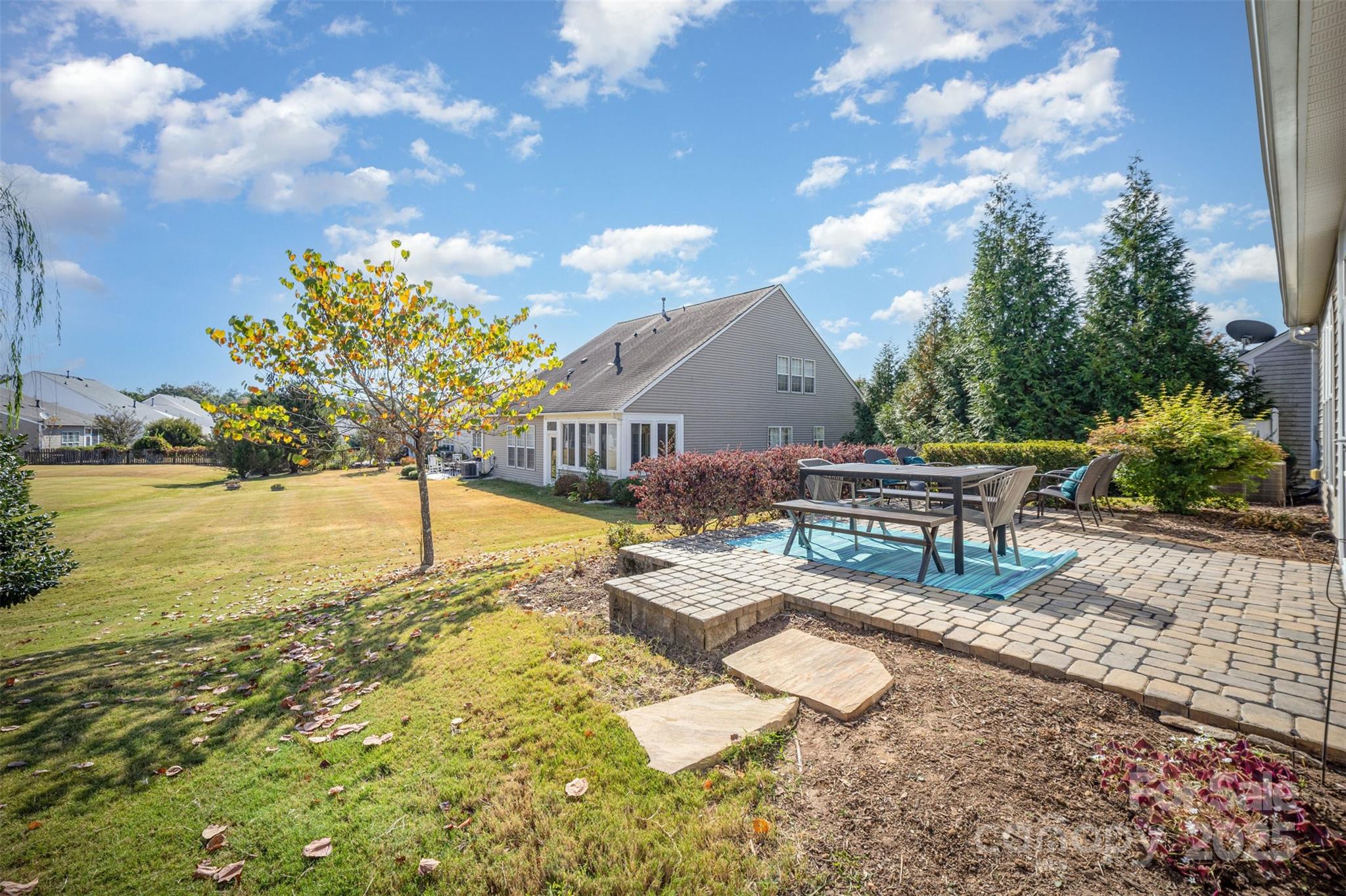 Charlotte, North Carolina 28277, United States, 3 Bedrooms Bedrooms, ,3 BathroomsBathrooms,Residential,Under Contract,216303