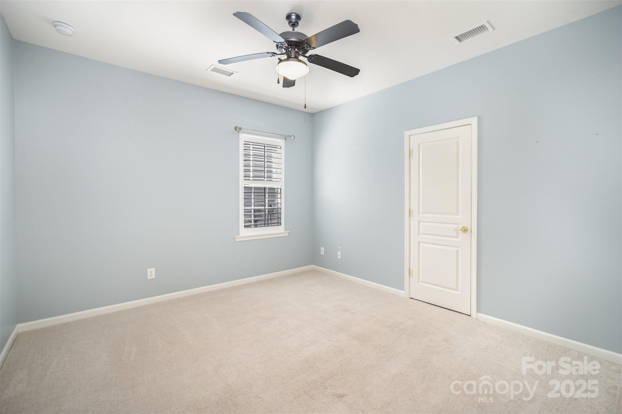 Charlotte, North Carolina 28277, United States, 3 Bedrooms Bedrooms, ,3 BathroomsBathrooms,Residential,Under Contract,216303