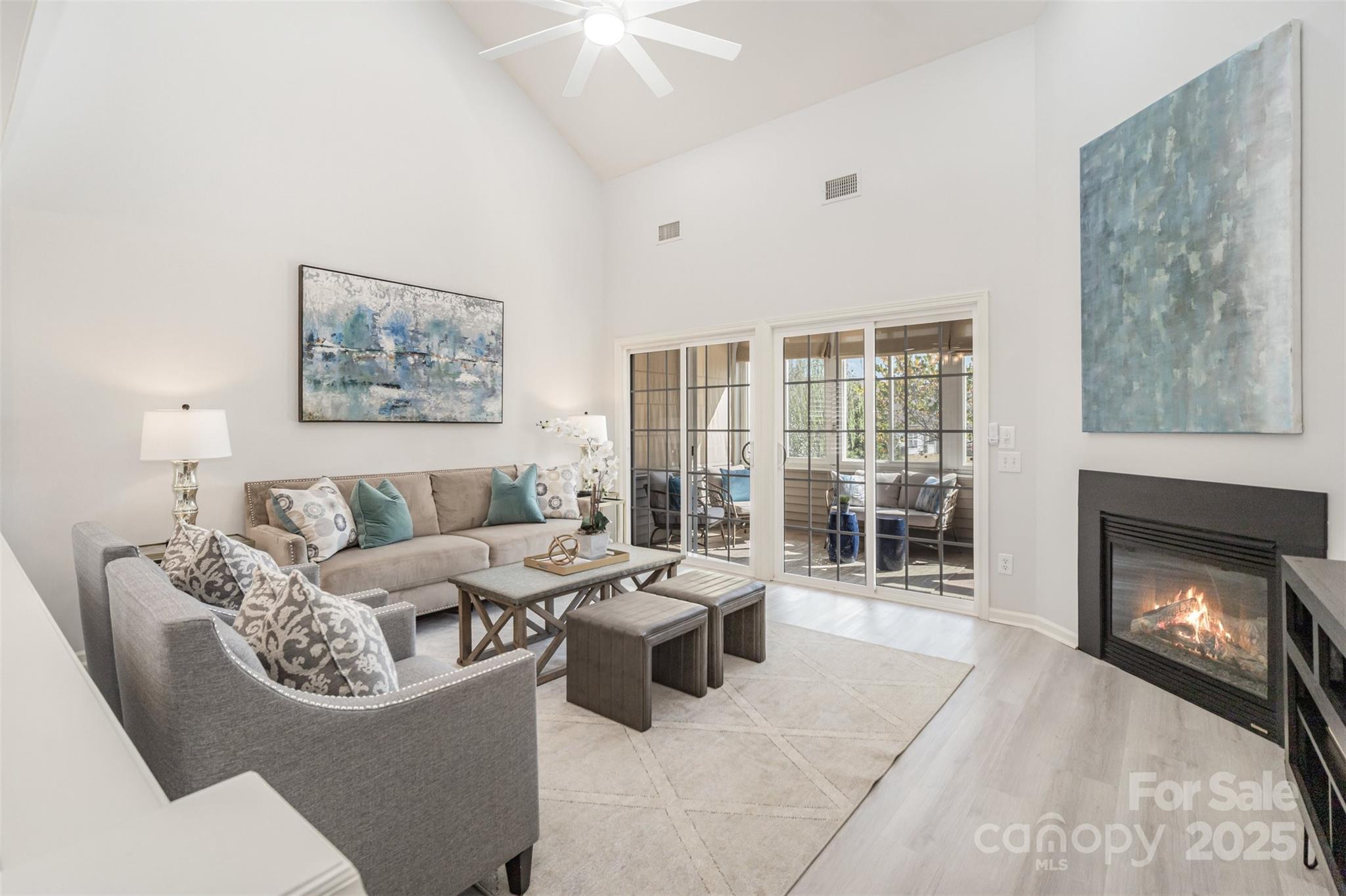 Charlotte, North Carolina 28277, United States, 3 Bedrooms Bedrooms, ,3 BathroomsBathrooms,Residential,Under Contract,216303