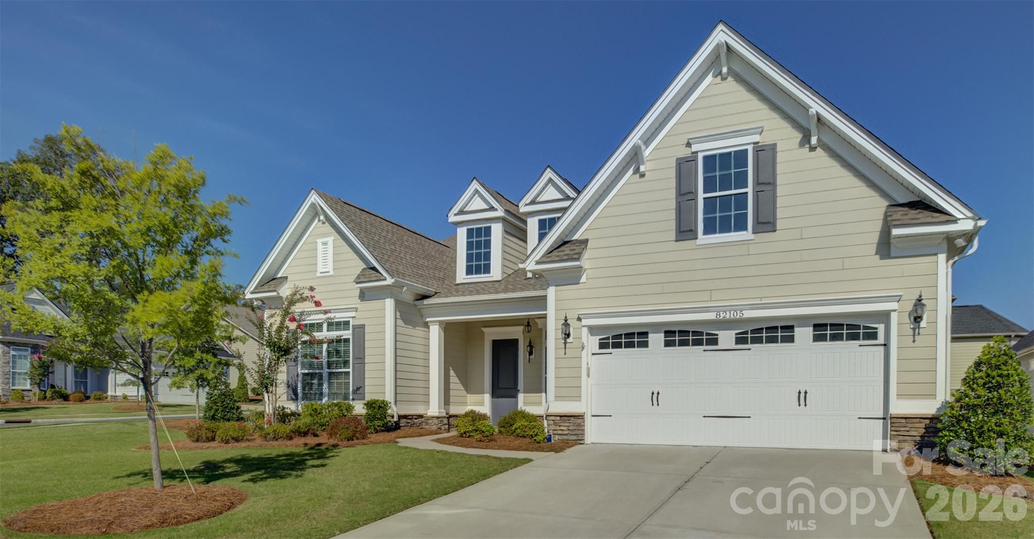 82105 Standing Oak Drive