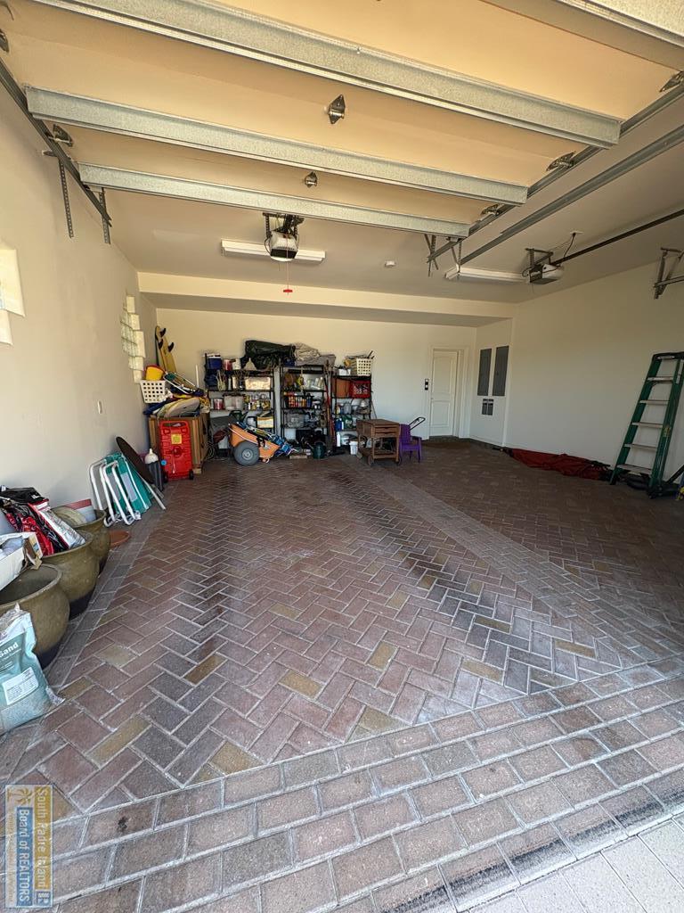 South Padre Island, Texas, 78597, United States, 5 Bedrooms Bedrooms, ,7 BathroomsBathrooms,Residential,Active,2006821