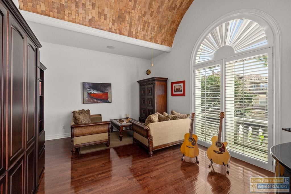 South Padre Island, Texas, 78597, United States, 5 Bedrooms Bedrooms, ,7 BathroomsBathrooms,Residential,Active,2006821