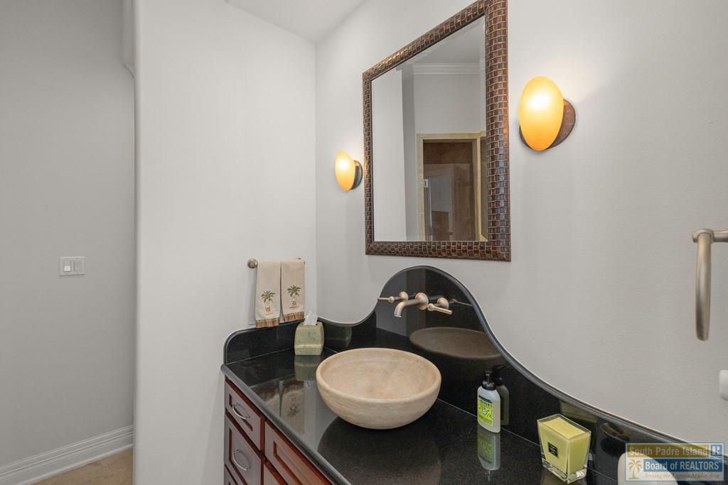 South Padre Island, Texas, 78597, United States, 5 Bedrooms Bedrooms, ,7 BathroomsBathrooms,Residential,Active,2006821