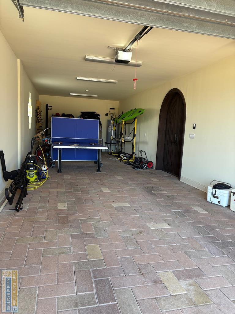 South Padre Island, Texas, 78597, United States, 5 Bedrooms Bedrooms, ,7 BathroomsBathrooms,Residential,Active,2006821