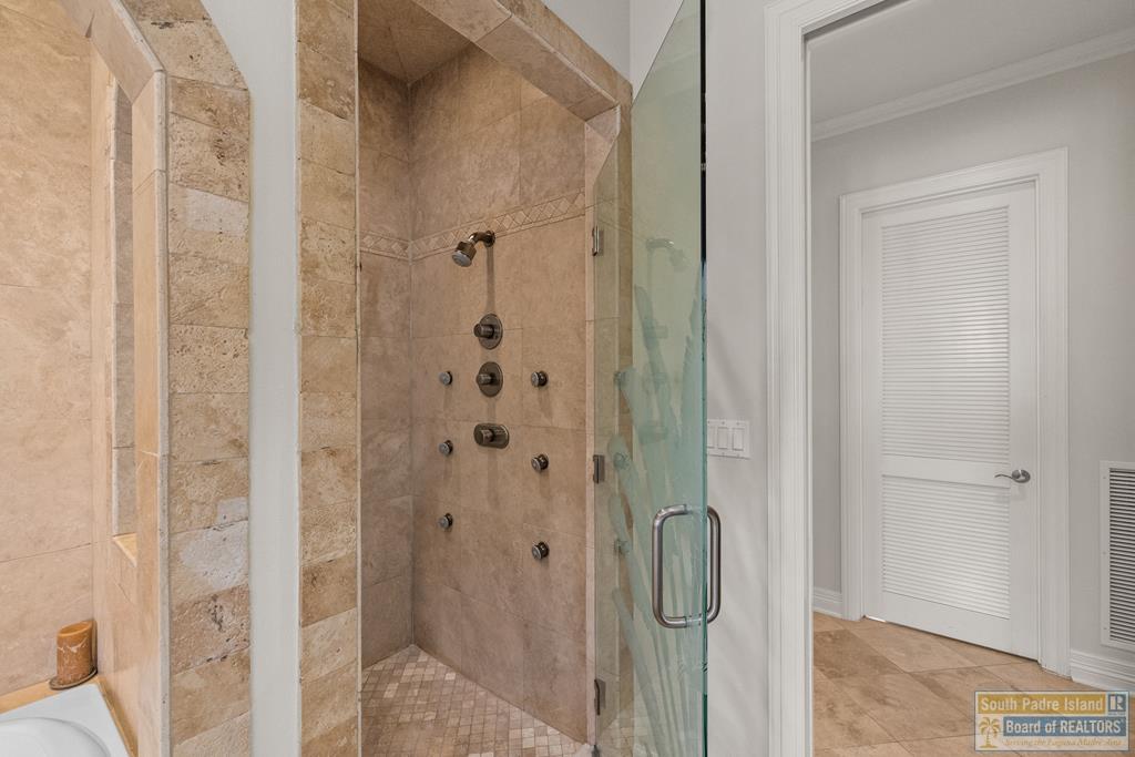 South Padre Island, Texas, 78597, United States, 5 Bedrooms Bedrooms, ,7 BathroomsBathrooms,Residential,Active,2006821