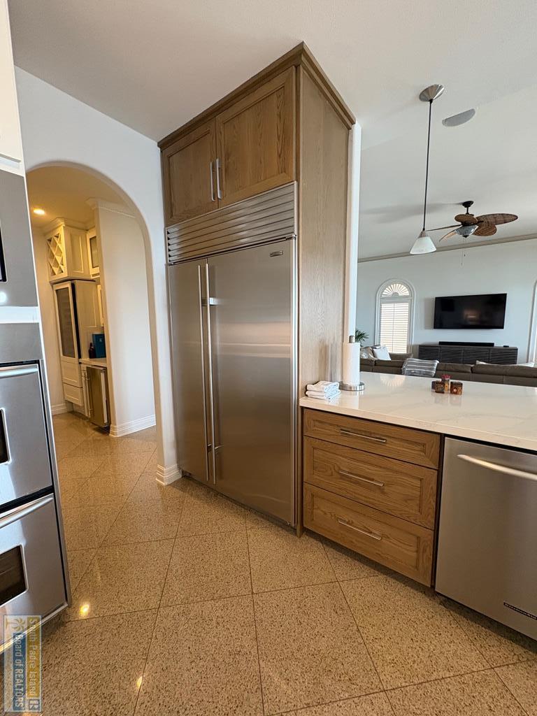 South Padre Island, Texas, 78597, United States, 5 Bedrooms Bedrooms, ,7 BathroomsBathrooms,Residential,Active,2006821