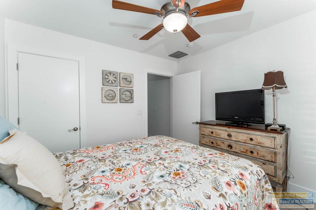 South Padre Island, Texas, 78597, United States, 3 Bedrooms Bedrooms, ,3 BathroomsBathrooms,Residential,Active,2035084