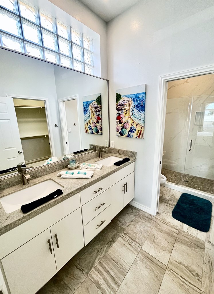 South Padre Island, Texas, 78597, United States, 3 Bedrooms Bedrooms, ,4 BathroomsBathrooms,Residential,Active,1959551