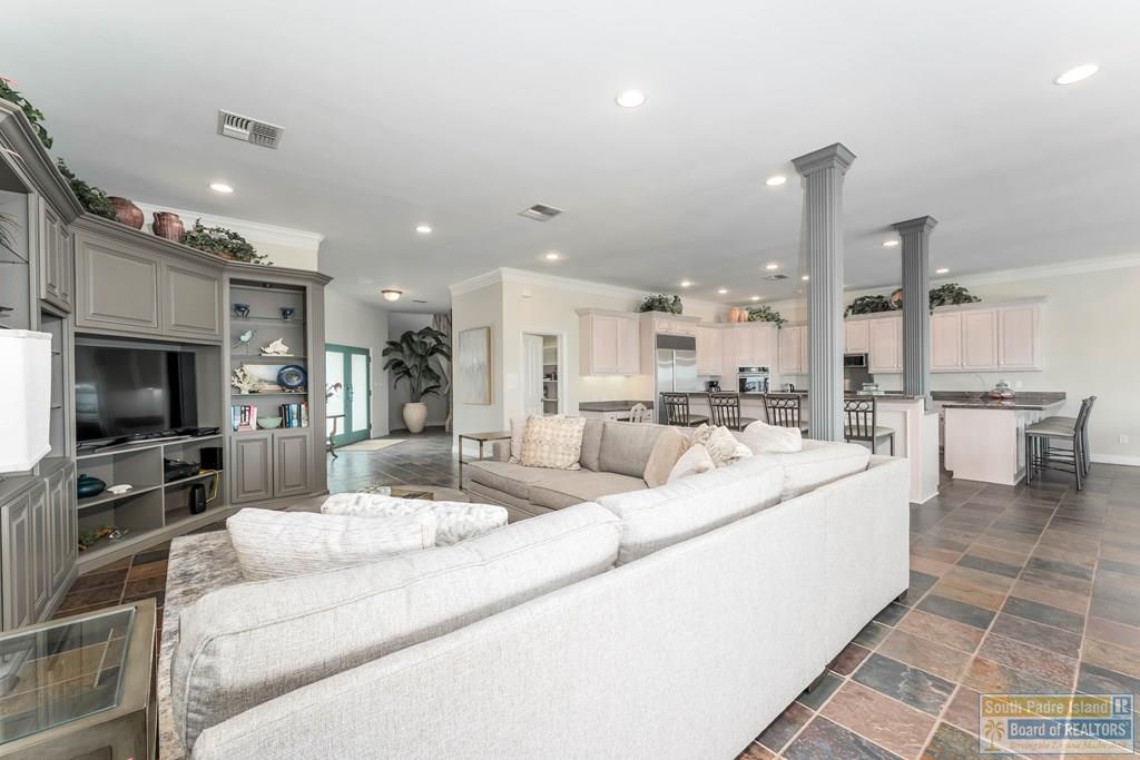 South Padre Island, Texas, 78597, United States, 6 Bedrooms Bedrooms, ,6 BathroomsBathrooms,Residential,Active,2041636