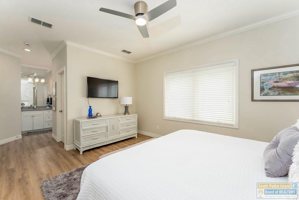 South Padre Island, Texas, 78597, United States, 6 Bedrooms Bedrooms, ,6 BathroomsBathrooms,Residential,Active,2041636
