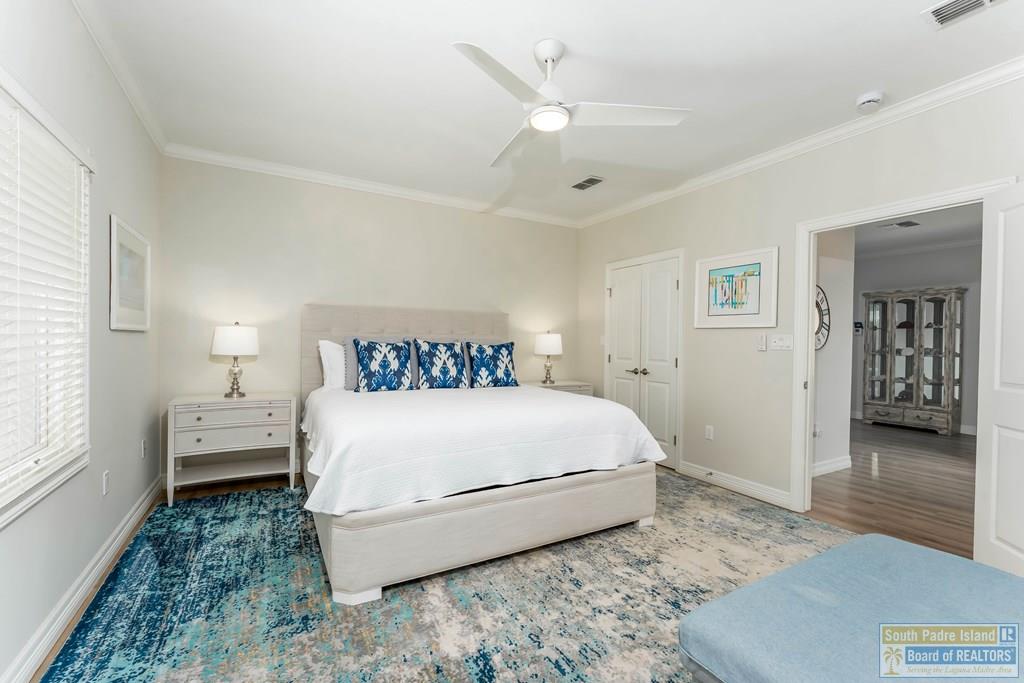 South Padre Island, Texas, 78597, United States, 6 Bedrooms Bedrooms, ,6 BathroomsBathrooms,Residential,Active,2041636