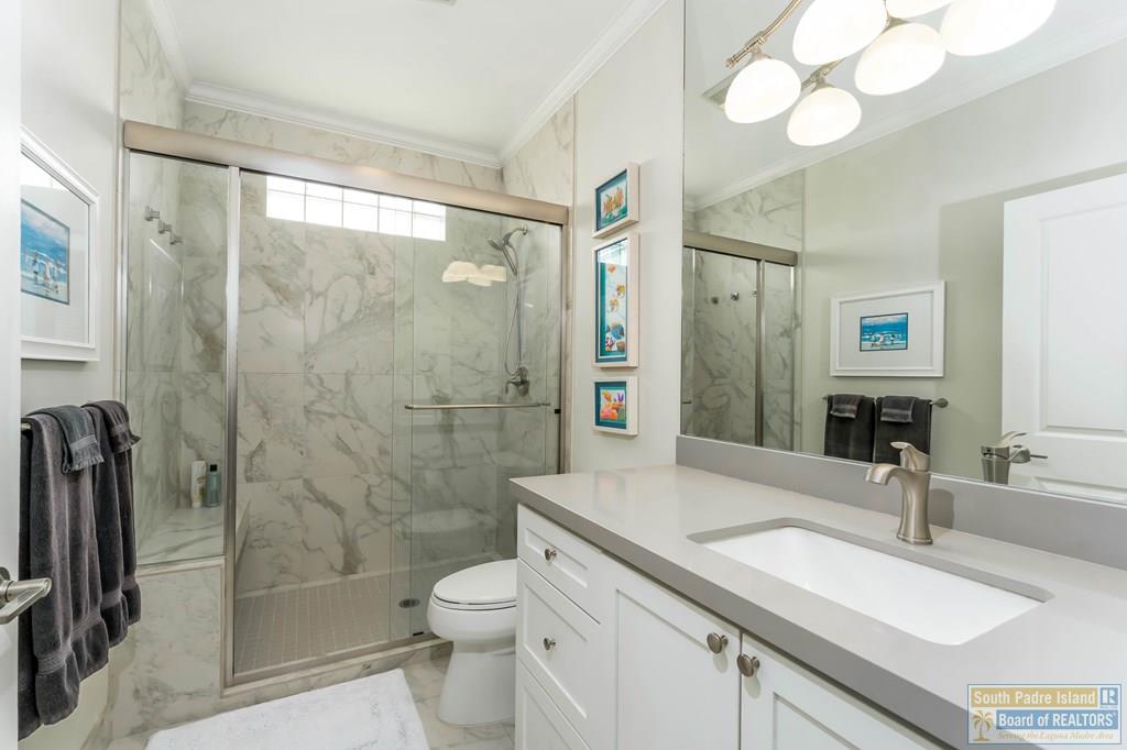 South Padre Island, Texas, 78597, United States, 6 Bedrooms Bedrooms, ,6 BathroomsBathrooms,Residential,Active,2041636