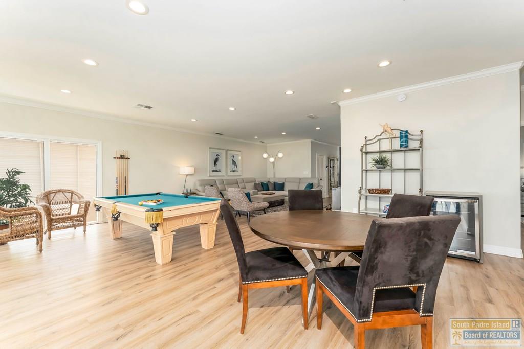 South Padre Island, Texas, 78597, United States, 6 Bedrooms Bedrooms, ,6 BathroomsBathrooms,Residential,Active,2041636