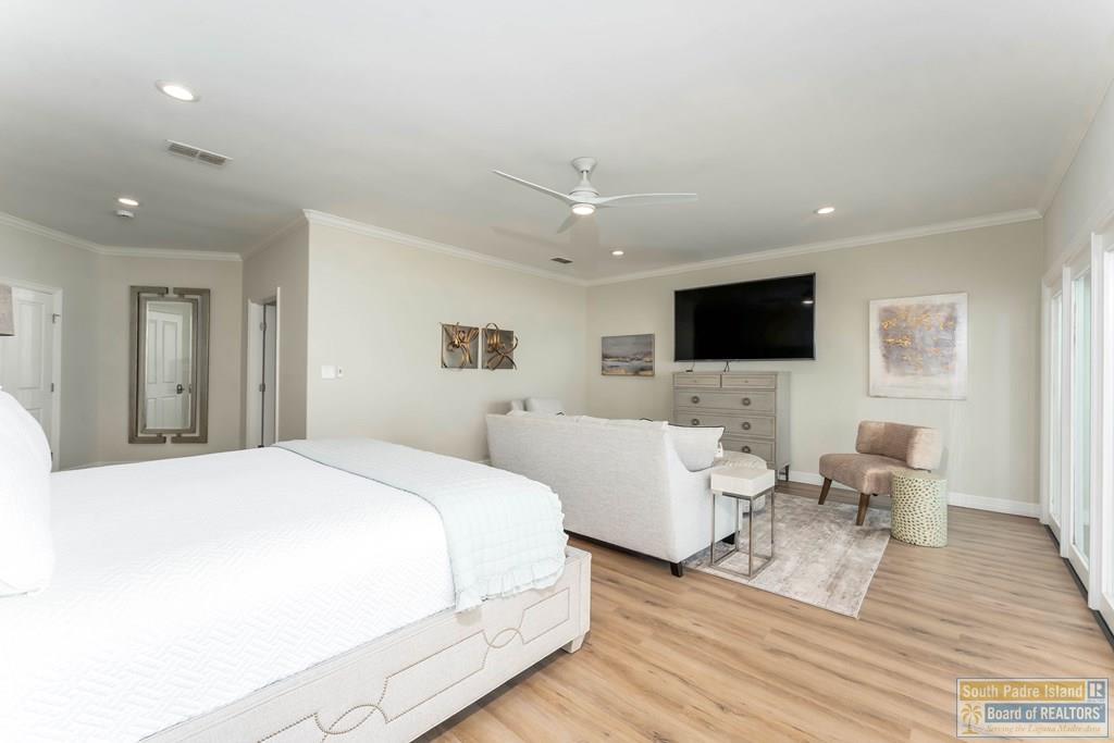 South Padre Island, Texas, 78597, United States, 6 Bedrooms Bedrooms, ,6 BathroomsBathrooms,Residential,Active,2041636