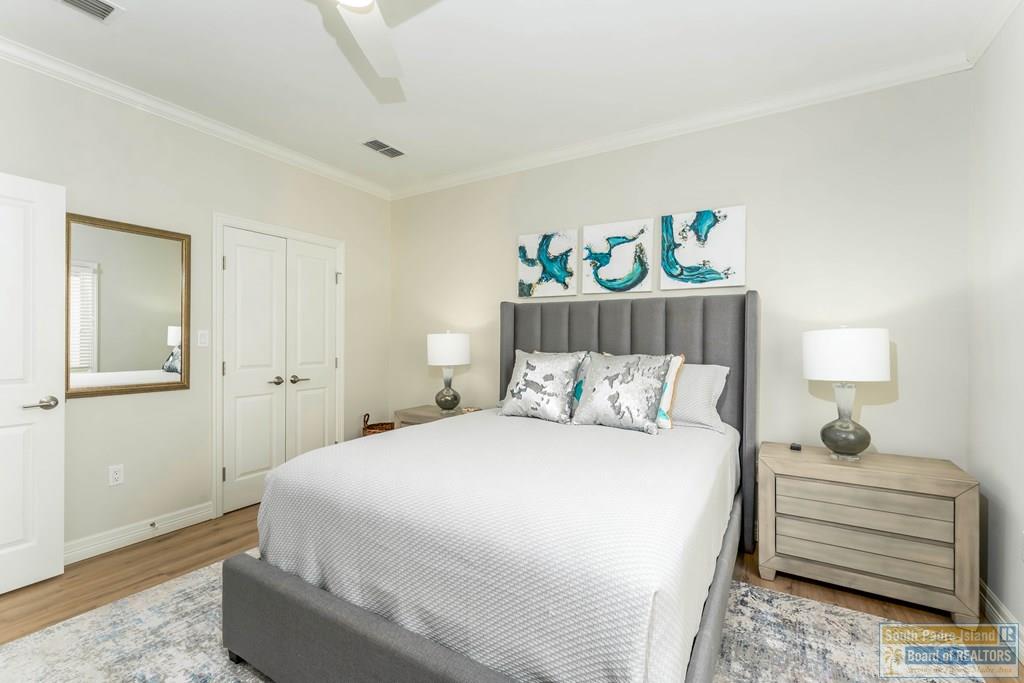 South Padre Island, Texas, 78597, United States, 6 Bedrooms Bedrooms, ,6 BathroomsBathrooms,Residential,Active,2041636