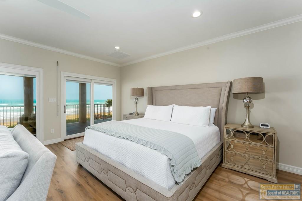 South Padre Island, Texas, 78597, United States, 6 Bedrooms Bedrooms, ,6 BathroomsBathrooms,Residential,Active,2041636