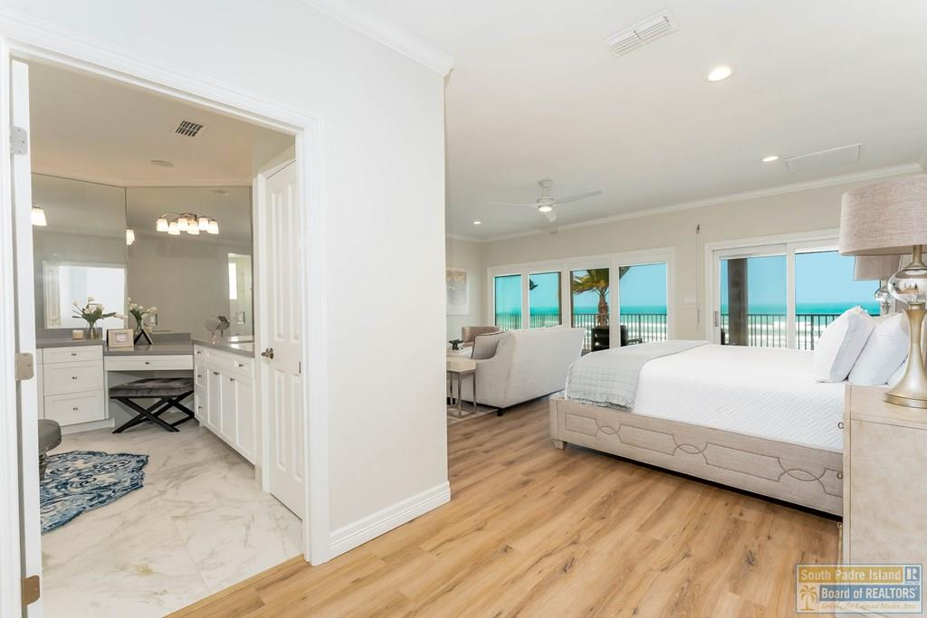 South Padre Island, Texas, 78597, United States, 6 Bedrooms Bedrooms, ,6 BathroomsBathrooms,Residential,Active,2041636