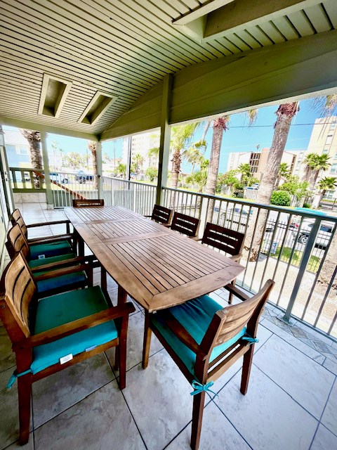 South Padre Island, Texas, 78597, United States, 5 Bedrooms Bedrooms, ,6 BathroomsBathrooms,Residential,Active,1959546