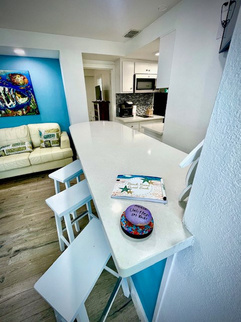 South Padre Island, Texas, 78597, United States, 5 Bedrooms Bedrooms, ,6 BathroomsBathrooms,Residential,Active,1959546