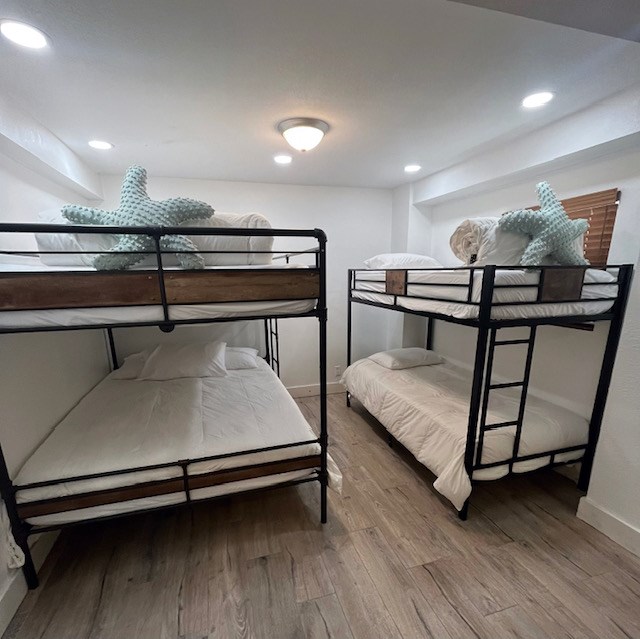 South Padre Island, Texas, 78597, United States, 5 Bedrooms Bedrooms, ,6 BathroomsBathrooms,Residential,Active,1959546
