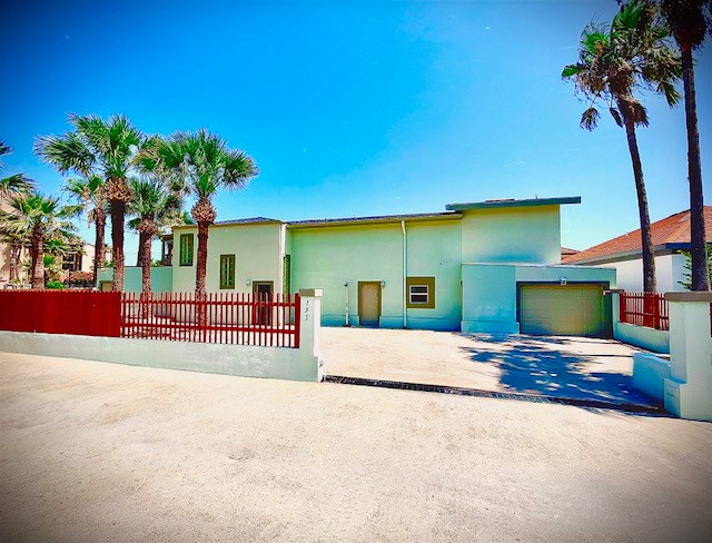 South Padre Island, Texas, 78597, United States, 5 Bedrooms Bedrooms, ,6 BathroomsBathrooms,Residential,Active,1959546