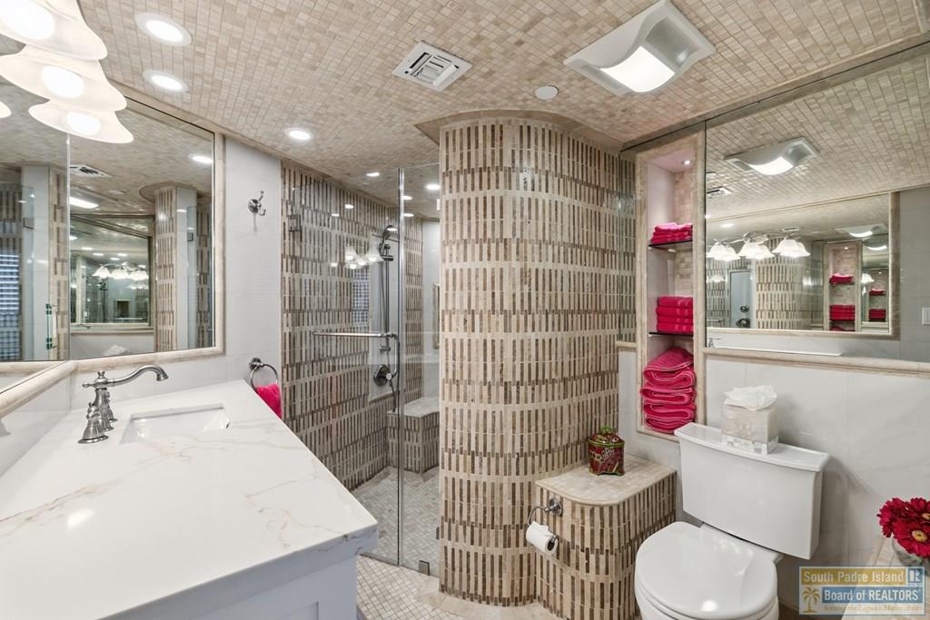 South Padre Island, Texas, 78597, United States, 4 Bedrooms Bedrooms, ,3 BathroomsBathrooms,Residential,Active,2044182