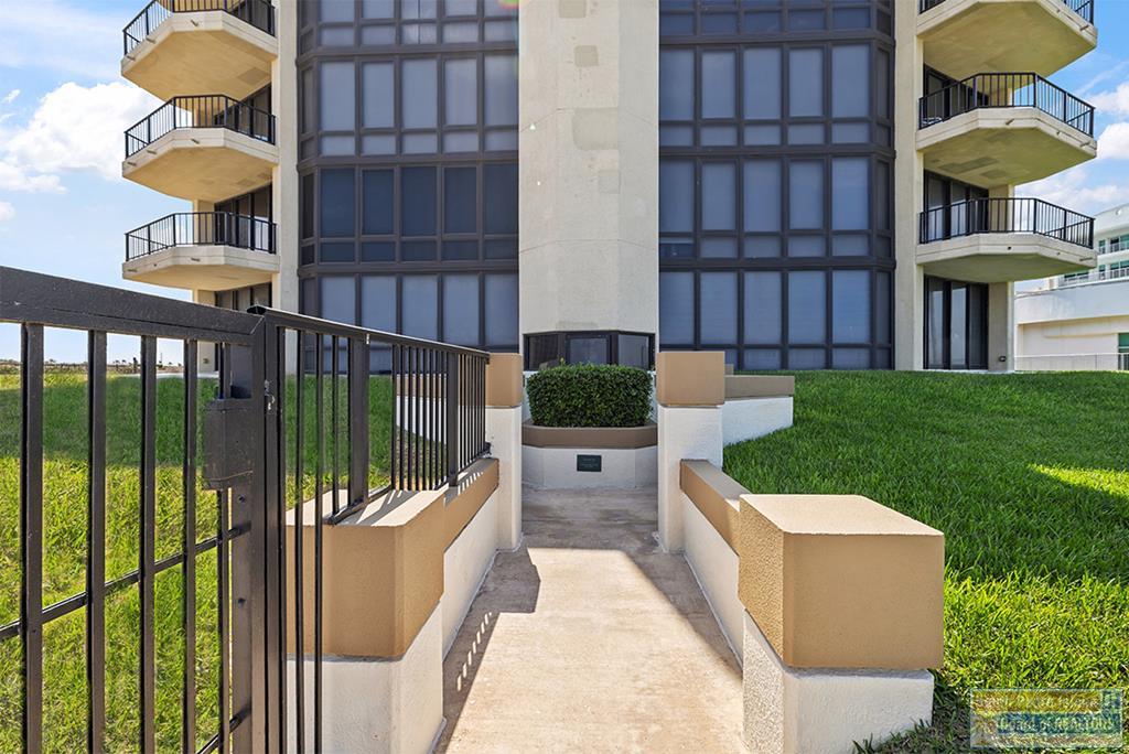 South Padre Island, Texas, 78597, United States, 4 Bedrooms Bedrooms, ,3 BathroomsBathrooms,Residential,Active,2044182