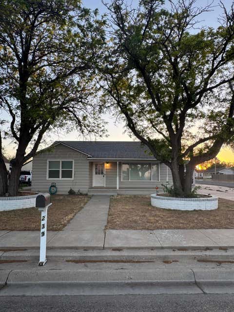 Homes For Sale - 239 Ave B<br/> Hereford, TX 79045