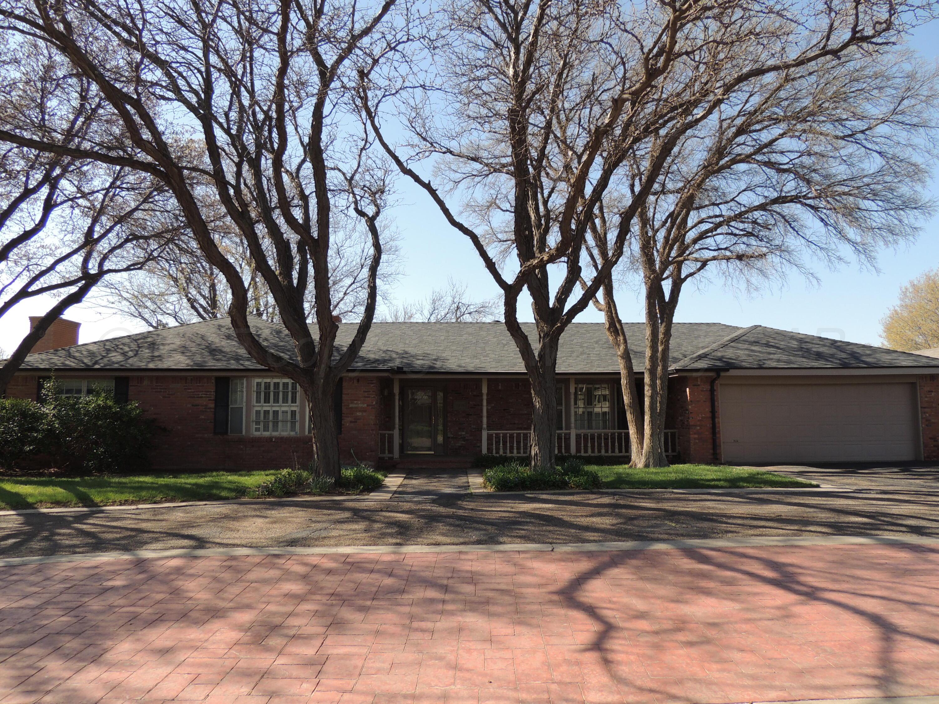 1915 Plains Avenue, Hereford, Texas image 1