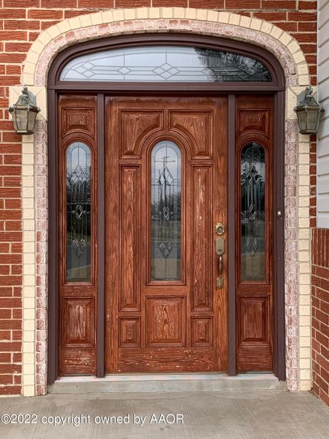 Homes For Sale - 1121 S Bernice Street<br/> Spearman, TX 79081