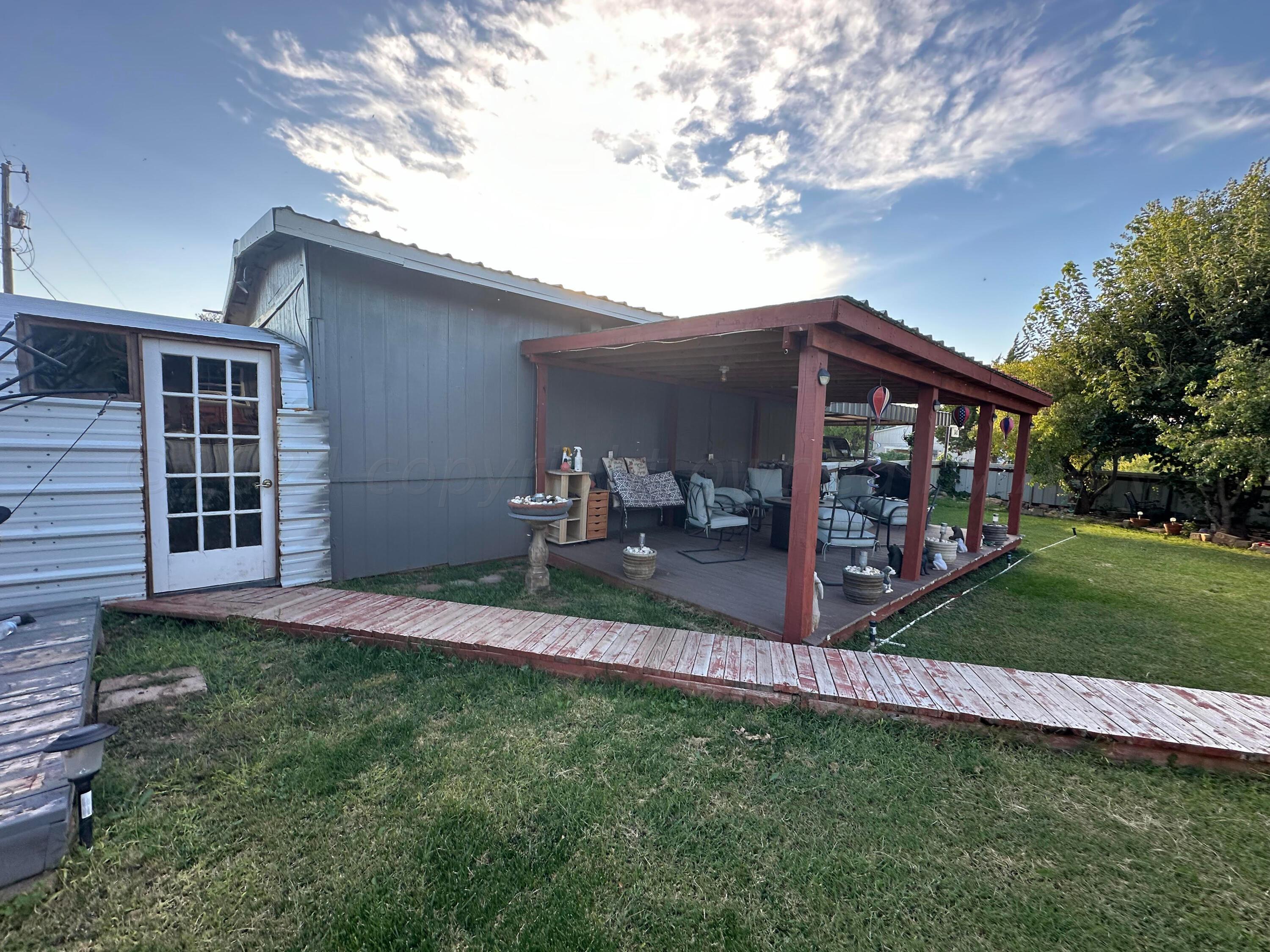 342 Fritch Drive, Fritch, Texas image 12