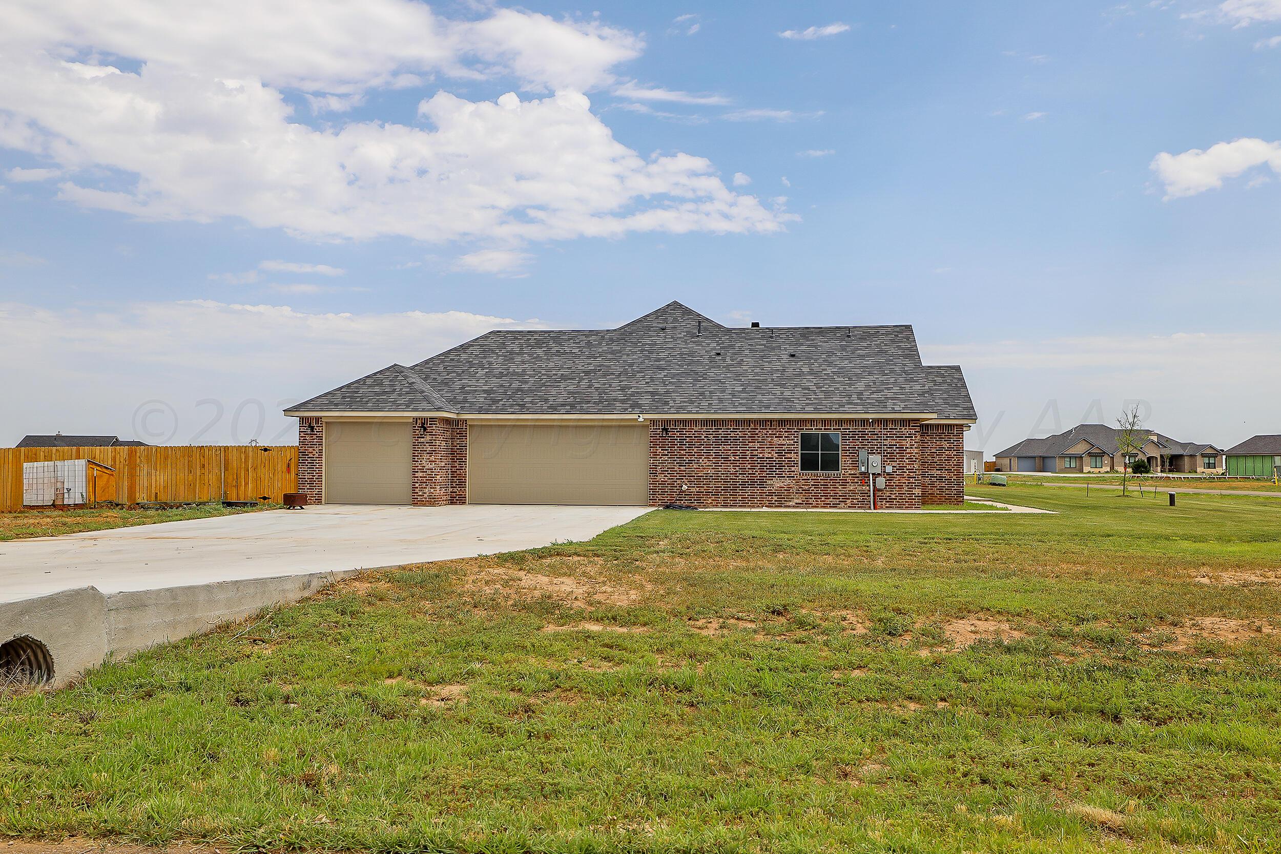 2351 Paige Lane, Bushland, Texas image 4